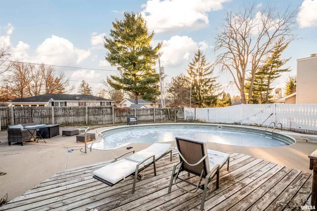 $242,900 | 1736 West Marlene Avenue, Peoria, IL 61614