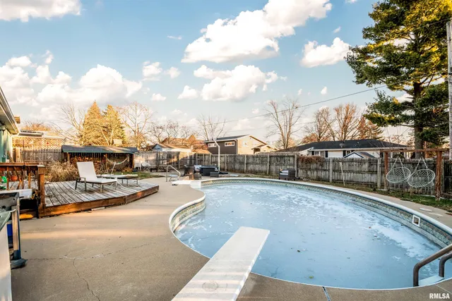 $242,900 | 1736 West Marlene Avenue, Peoria, IL 61614