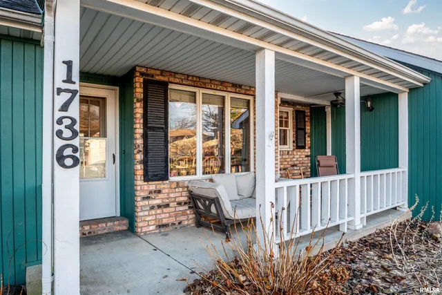 $242,900 | 1736 West Marlene Avenue, Peoria, IL 61614