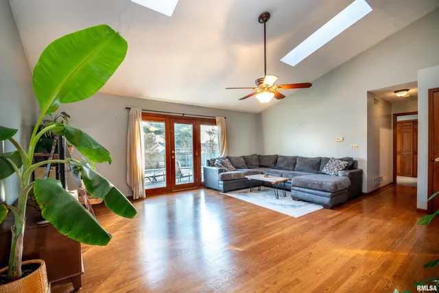 $242,900 | 1736 West Marlene Avenue, Peoria, IL 61614