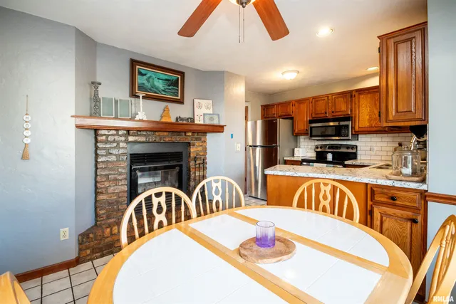 $242,900 | 1736 West Marlene Avenue, Peoria, IL 61614