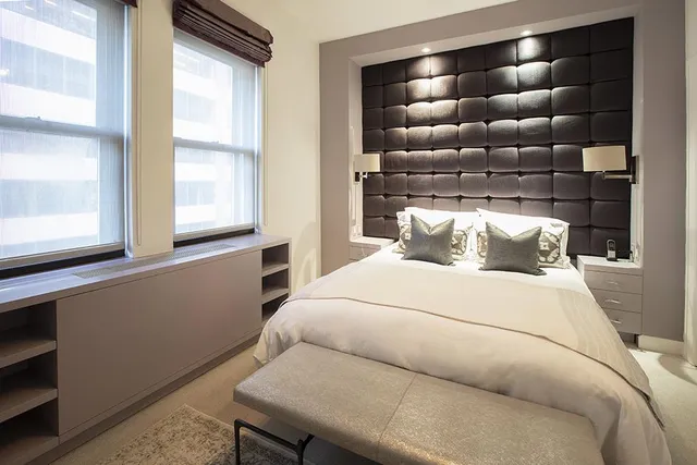 $780,000 | 150 West 51st Street, Unit 928 | Theater District