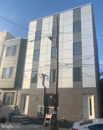 $2,550 | 2615 Latona Street, Unit C, Philadelphia, PA 19146
