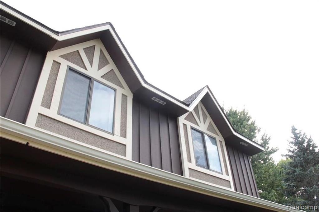 6287 Wreckenridge Road Flint, MI 48532 - Photo 2 of 34
