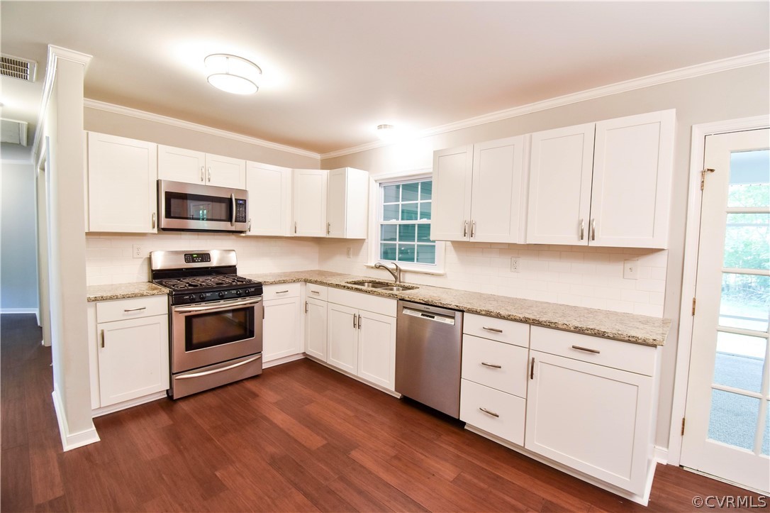 2516 Mountain View Road Powhatan, VA 23139 - Photo 5 of 29 Gallery Image 5