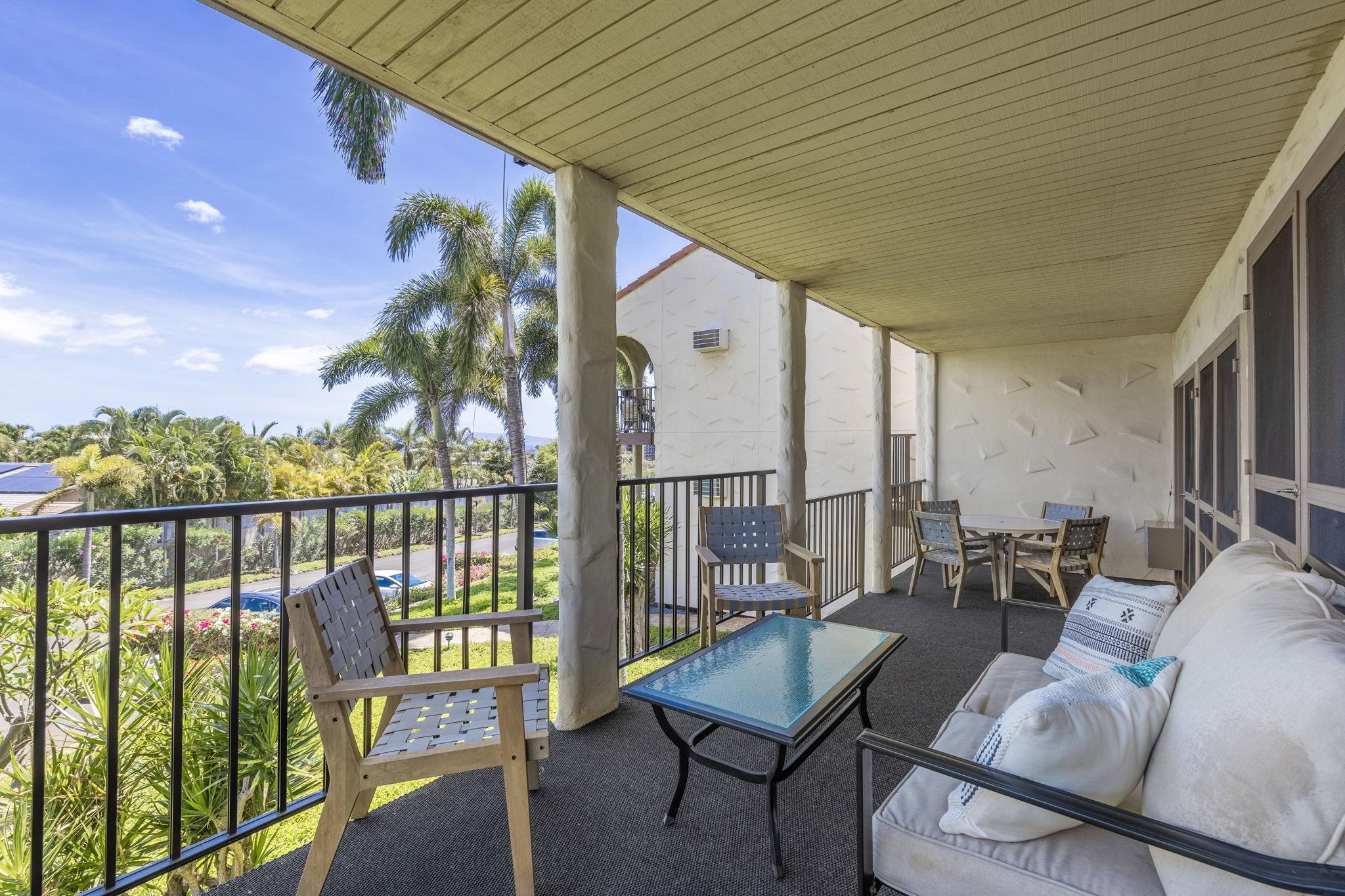 2881 South Kihei Road, Unit 59 Kihei, HI 96753 - Photo 29 of 37 a balcony with furniture