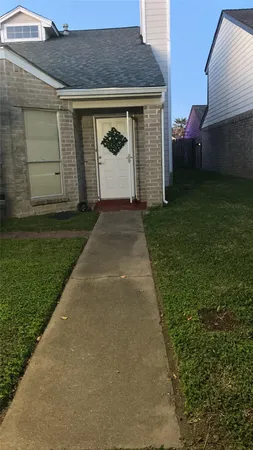 $1,800 | 11818 Plumbrook Drive, Houston, TX 77099