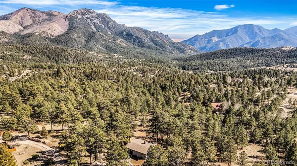 $900,000 | 7105 Flagstaff Road, Boulder, CO 80302