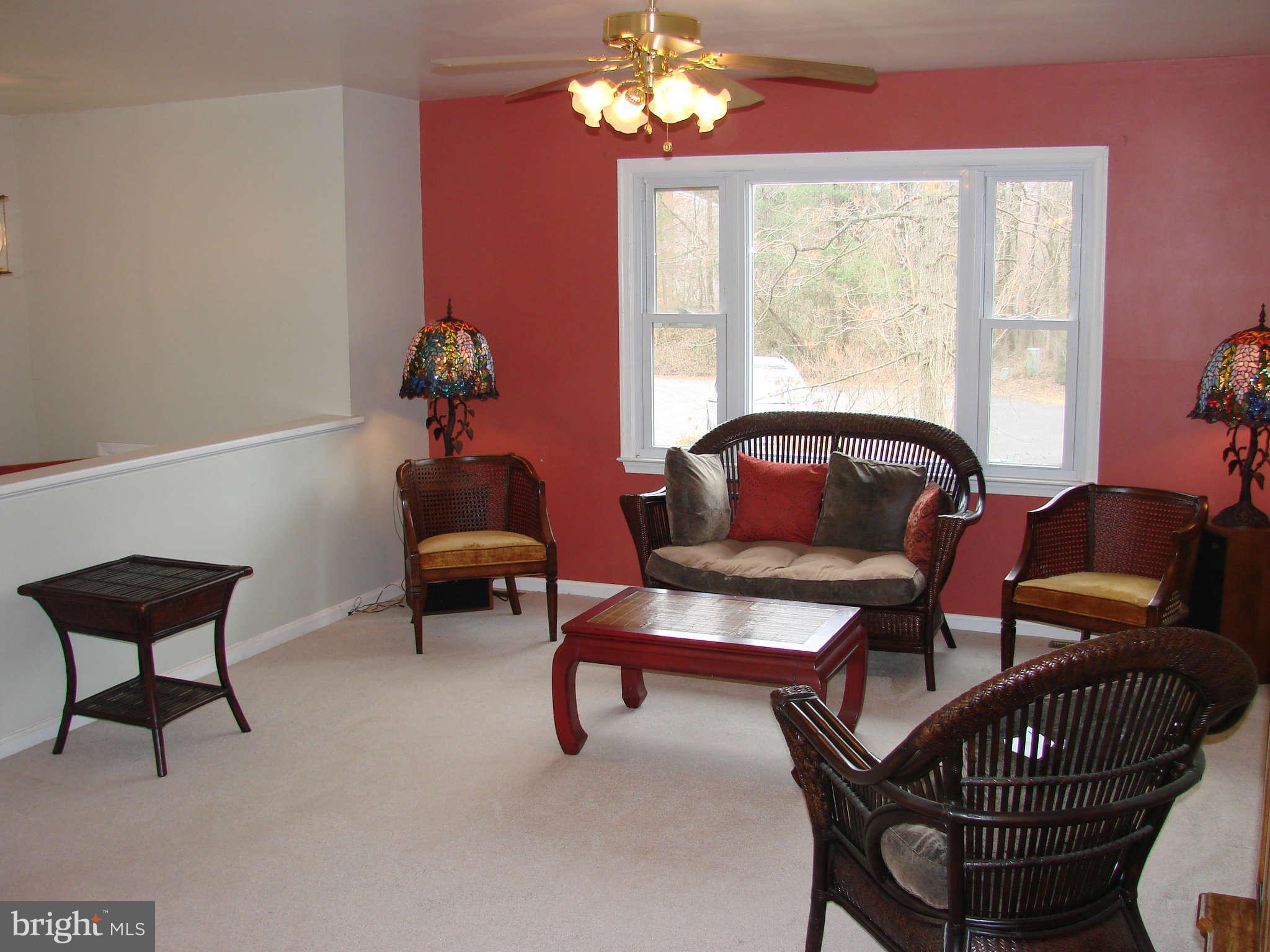 6733 Settlers Ridge Road Warrenton, VA 20187 - Photo 3 of 20 Living Room