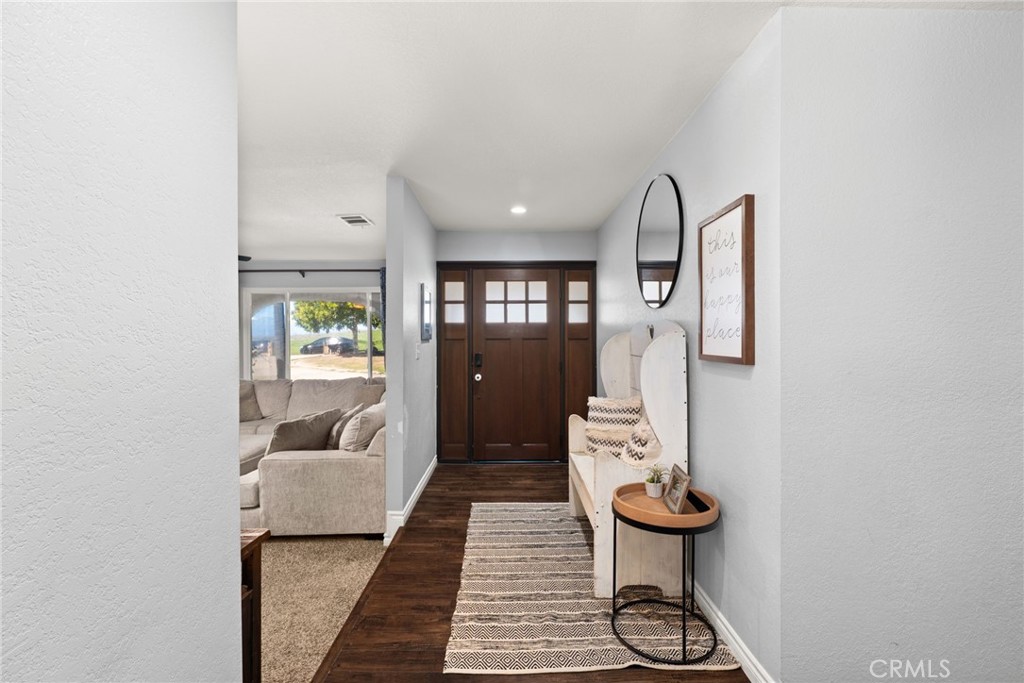 18165 Mariposa Avenue Riverside, CA 92508 - Photo 6 of 59