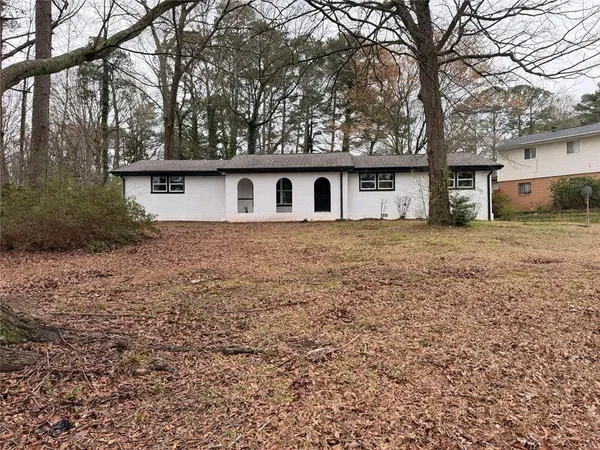 $2,100 | 1055 Pinecrest Drive, Forest Park, GA 30297