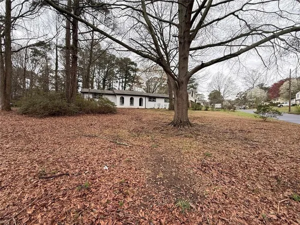 $2,100 | 1055 Pinecrest Drive, Forest Park, GA 30297