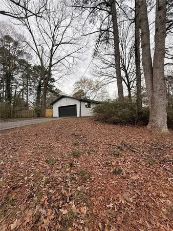 $2,100 | 1055 Pinecrest Drive, Forest Park, GA 30297