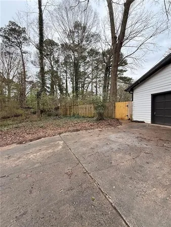 $2,100 | 1055 Pinecrest Drive, Forest Park, GA 30297