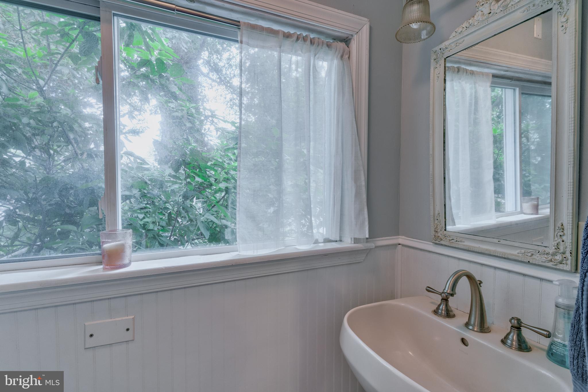 2922 Mapleshade Road Ardmore, PA 19003 - Photo 11 of 29