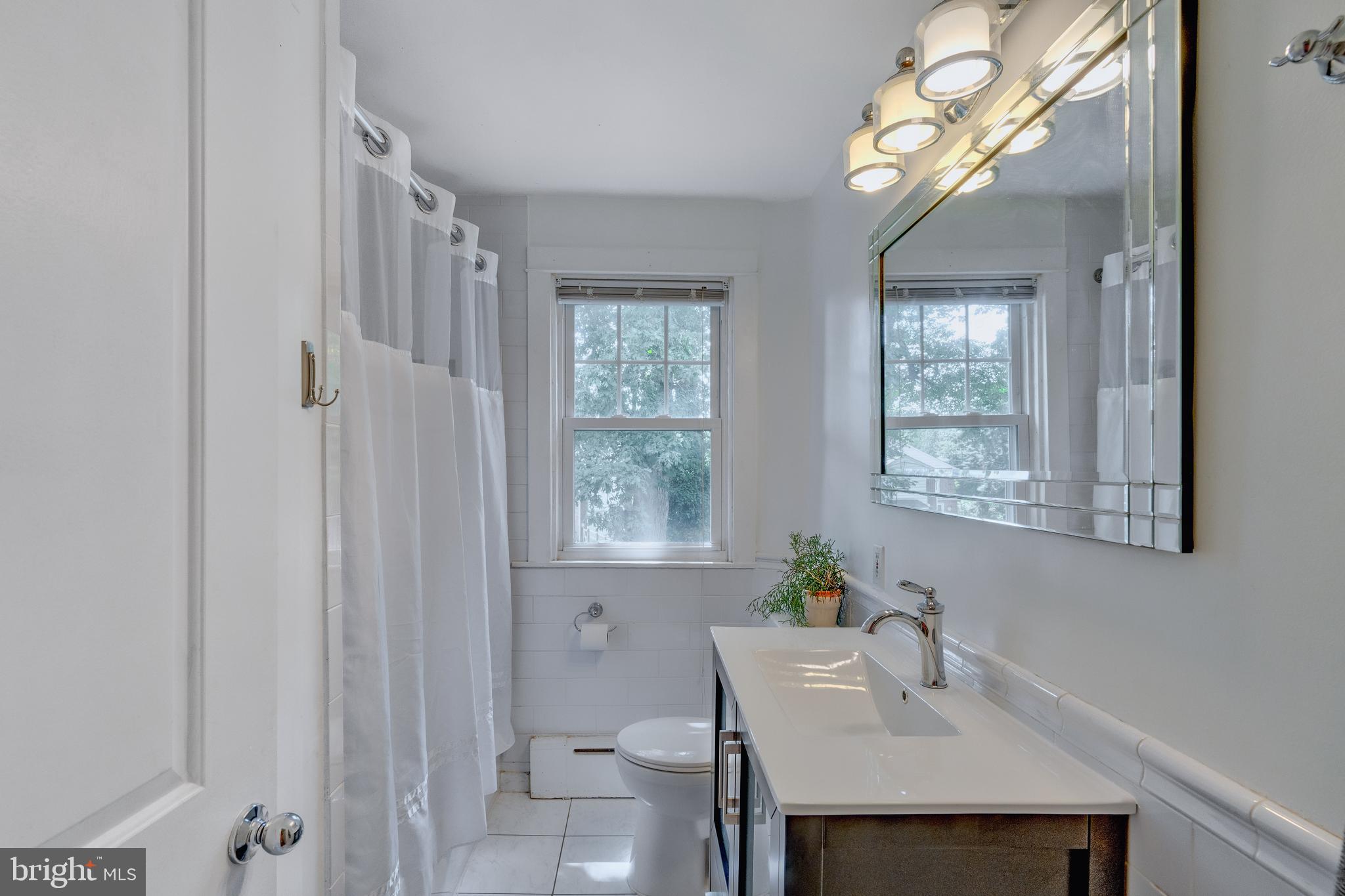 2922 Mapleshade Road Ardmore, PA 19003 - Photo 14 of 29