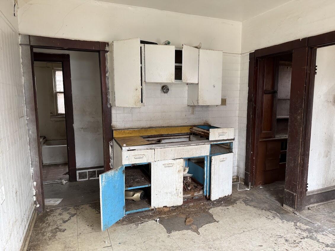 3262 North 28th Street Milwaukee, WI 53216 - Photo 14 of 19 IMG_1450