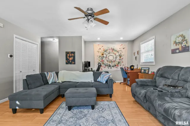 $125,000 | 206 South 8th Street, Auburn, IL 62615