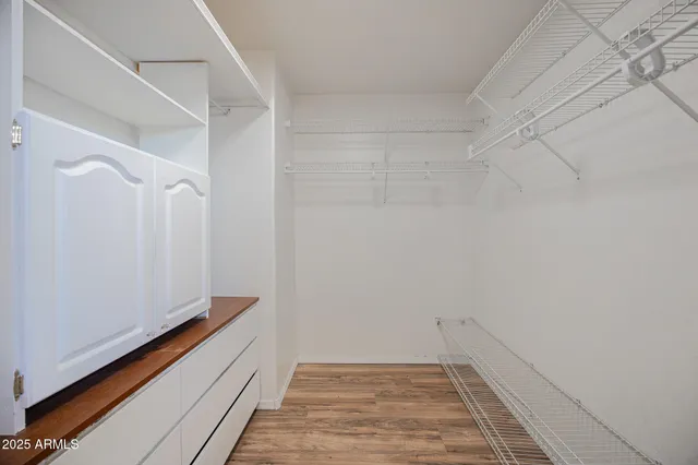 a view of utility room