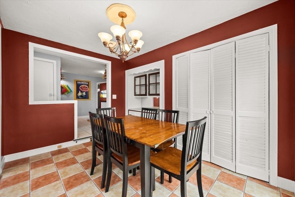 27 Suffolk Road Sharon, MA 02067 - Photo 20 of 42