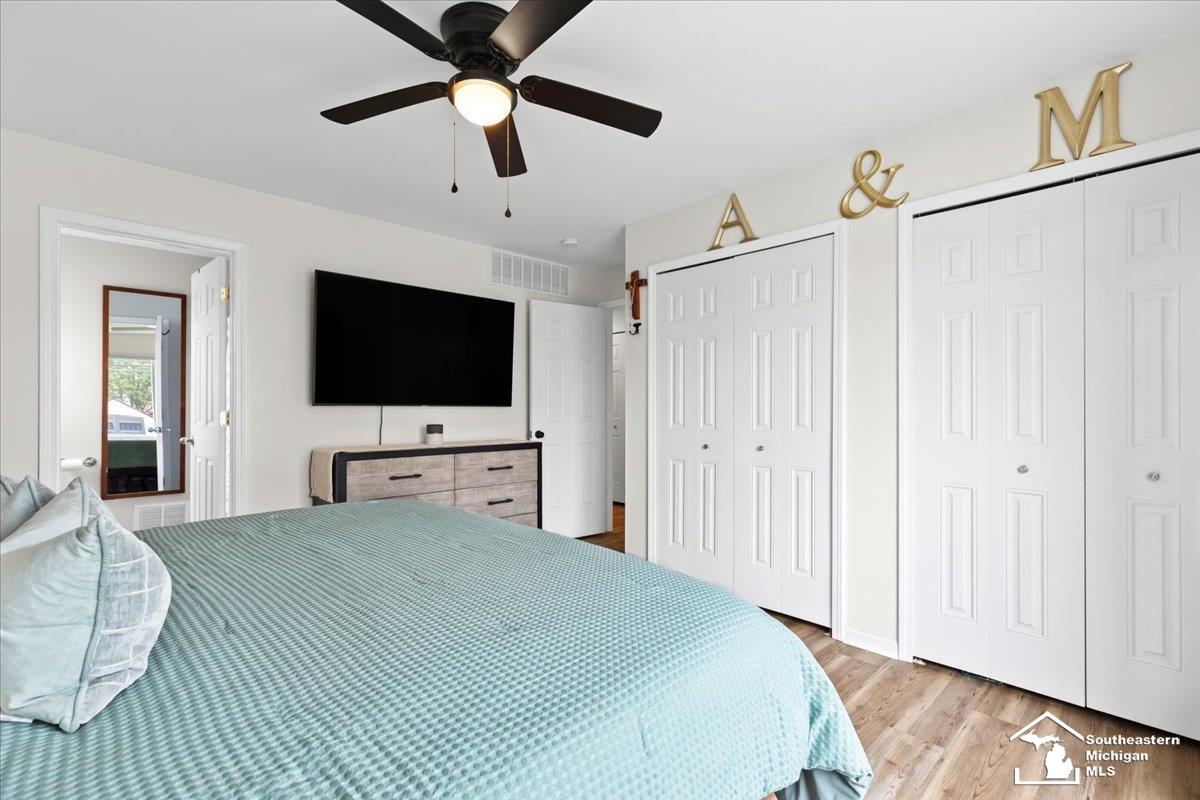 13960 Middle Gibraltar Road Gibraltar, MI 48173 - Photo 17 of 32