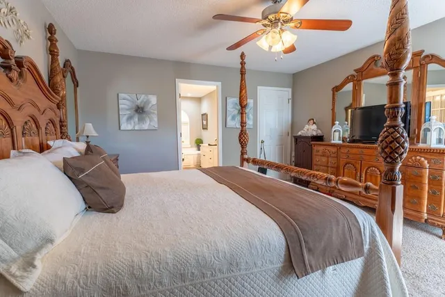 $259,900 | 1699 Burnt Oak Drive, Unit 195, Dalton, GA 30721