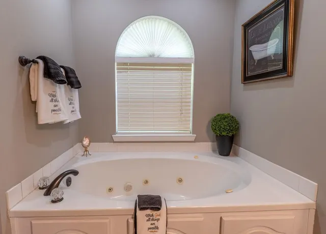 $259,900 | 1699 Burnt Oak Drive, Unit 195, Dalton, GA 30721