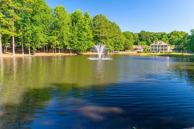 $259,900 | 1699 Burnt Oak Drive, Unit 195, Dalton, GA 30721