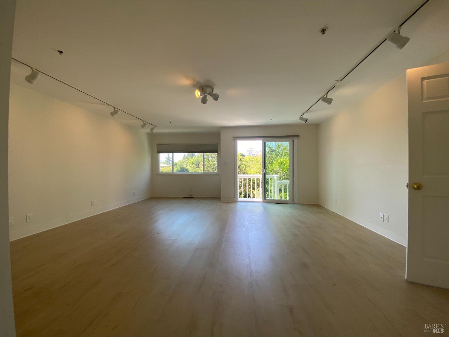 67 Vía Los Altos Tiburon, CA 94920 - Photo 16 of 38