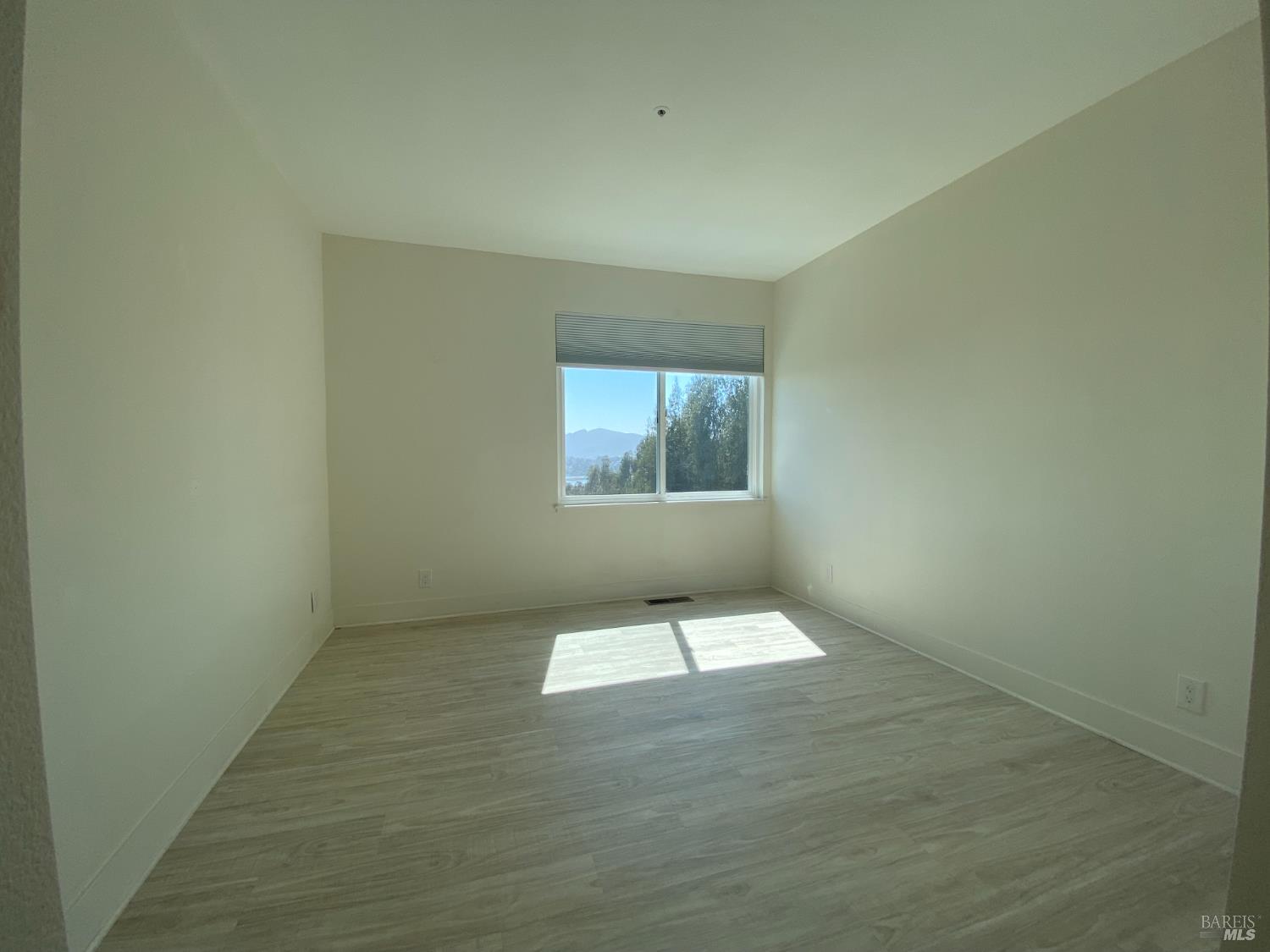 67 Vía Los Altos Tiburon, CA 94920 - Photo 24 of 38