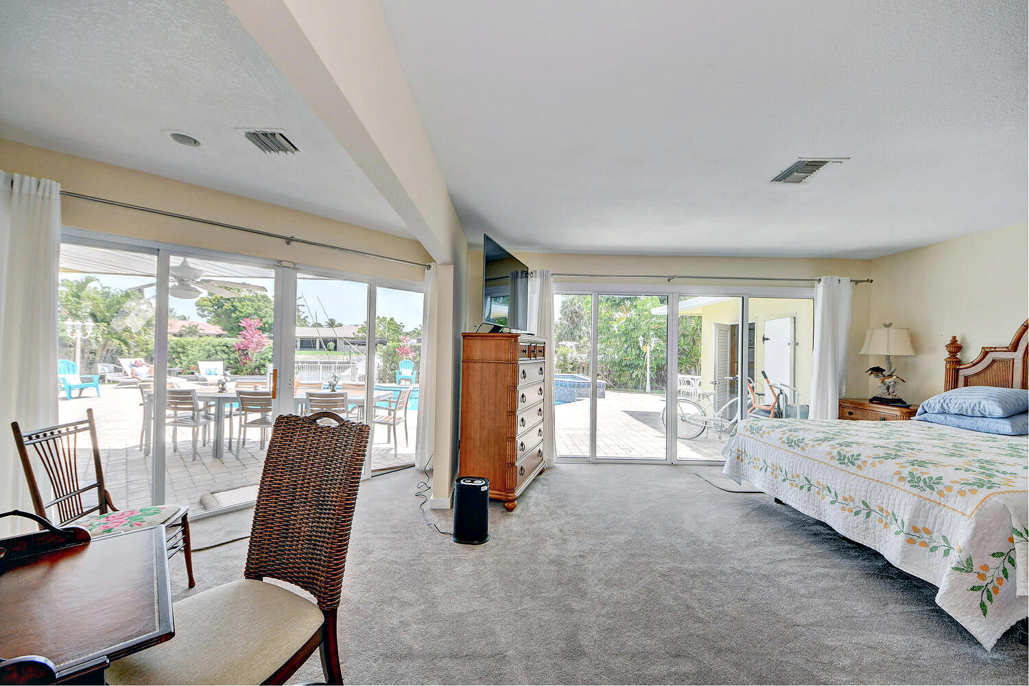 1718 Rio Vista Drive Fort Pierce, FL 34949 - Photo 26 of 53 MASTER BEDROOM..........................