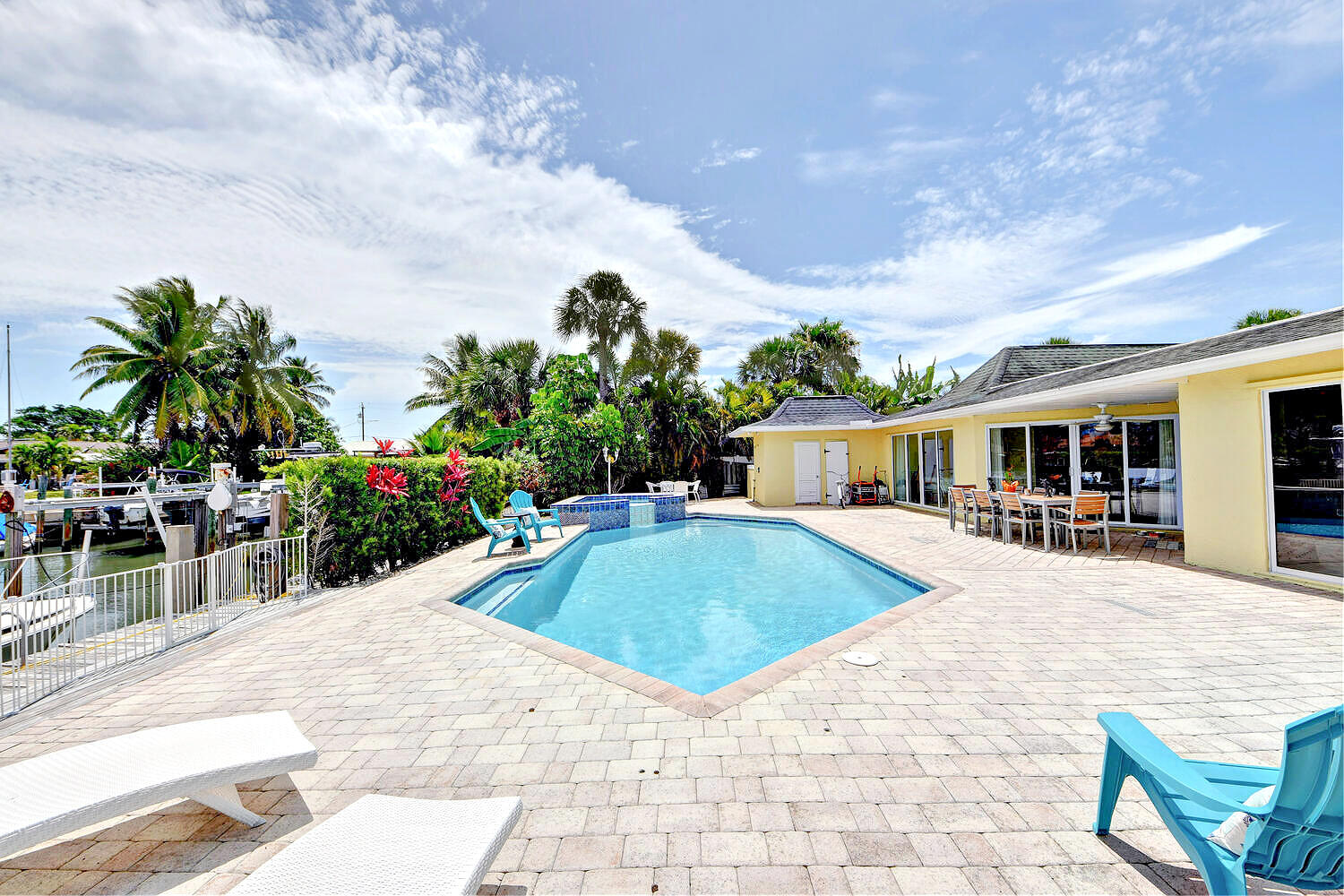 1718 Rio Vista Drive Fort Pierce, FL 34949 - Photo 36 of 53 POOL DECK.....................