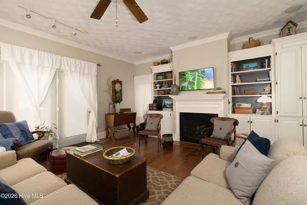 $665,000 | 112 Blount Street, Edenton, NC 27932