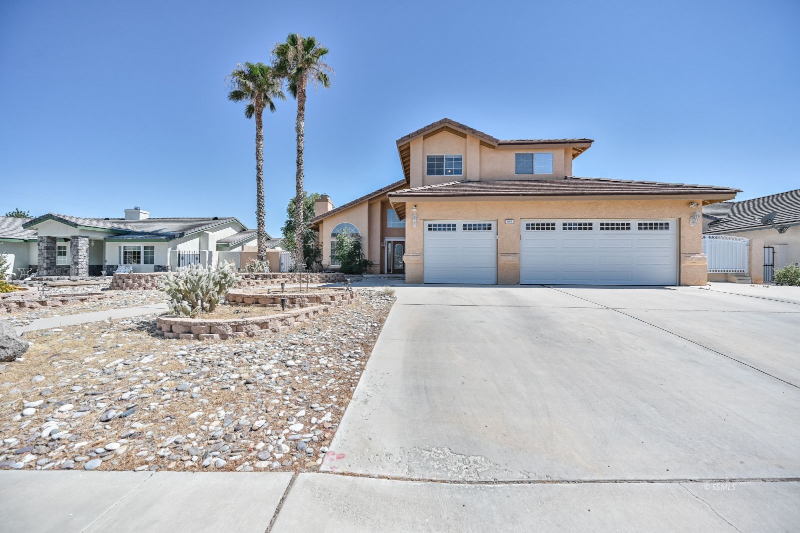 913 Margaret Avenue Ridgecrest, CA 93555 - Photo 1 of 38