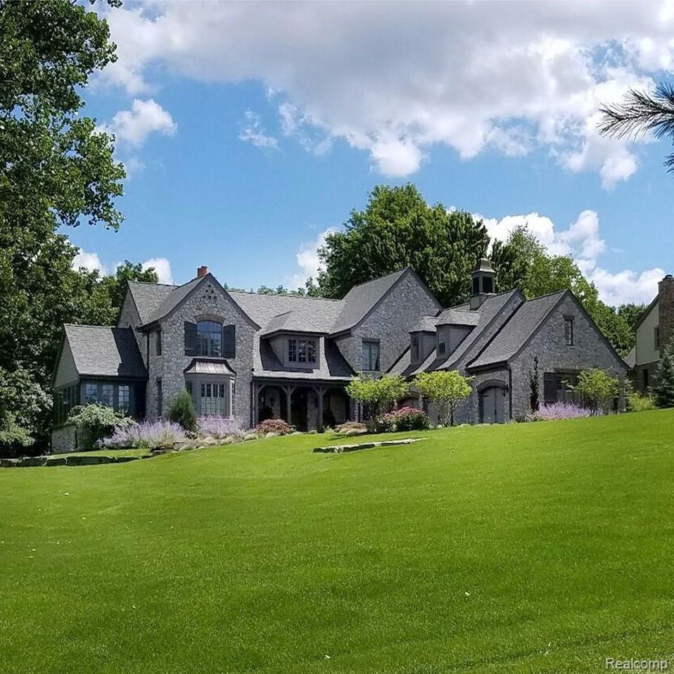 5381 Orion Road Rochester, MI 48306 - Photo 2 of 38 5381 Orion Road_02.jpg