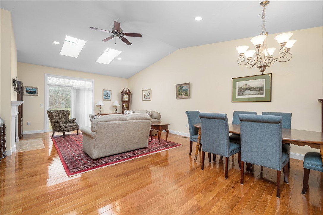 315 Old River Road, Unit 32 Lincoln, RI 02838 - Photo 11 of 32