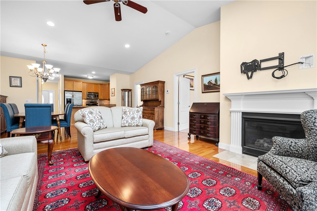 315 Old River Road, Unit 32 Lincoln, RI 02838 - Photo 16 of 32