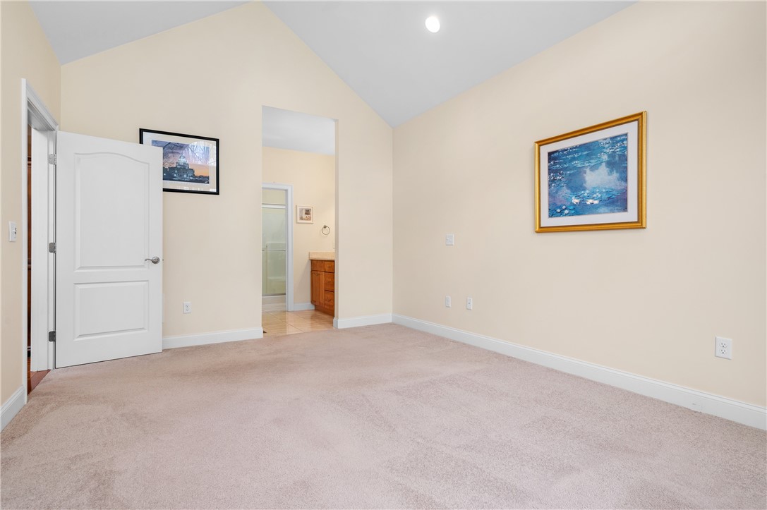 315 Old River Road, Unit 32 Lincoln, RI 02838 - Photo 18 of 32