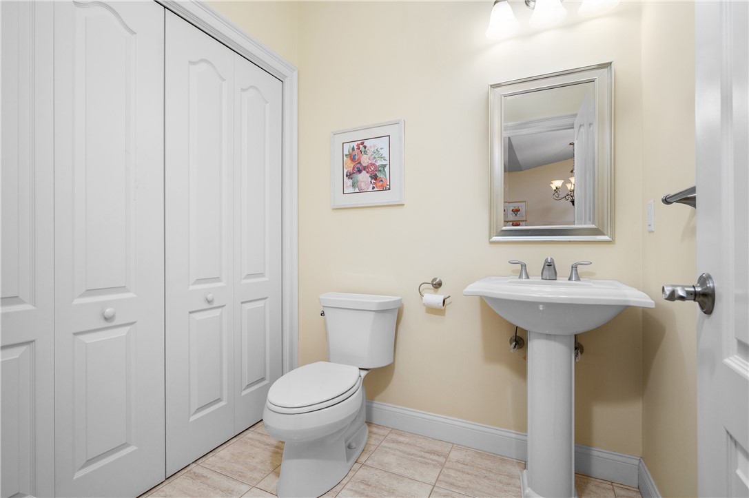 315 Old River Road, Unit 32 Lincoln, RI 02838 - Photo 23 of 32