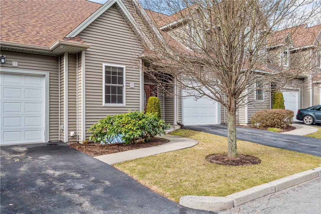 315 Old River Road, Unit 32 Lincoln, RI 02838 - Photo 5 of 32