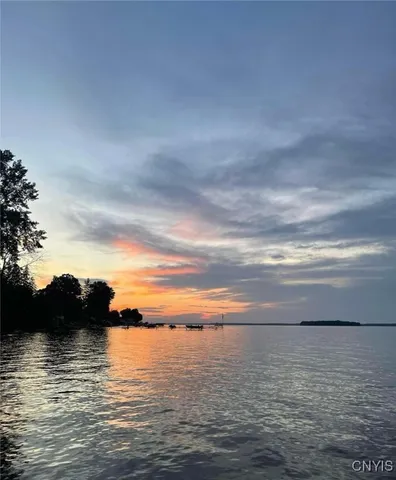 $175,000 | 7109 Lakeshore Road, Cicero, NY 13039