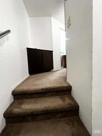 a bathroom with sink and a mirror