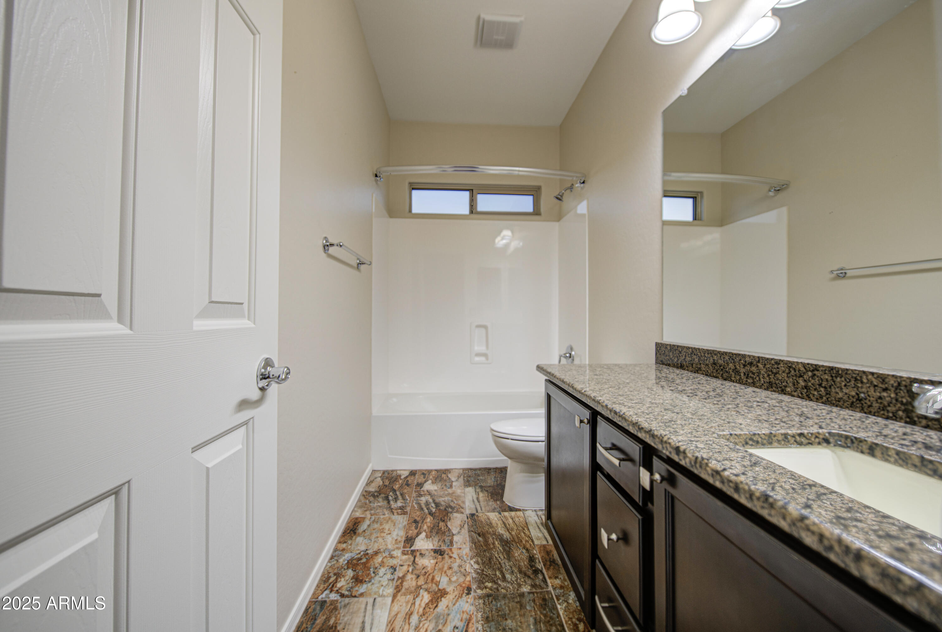 2416 West Hayduk Road Phoenix, AZ 85041 - Photo 33 of 54 Bathroom 2-pic 1