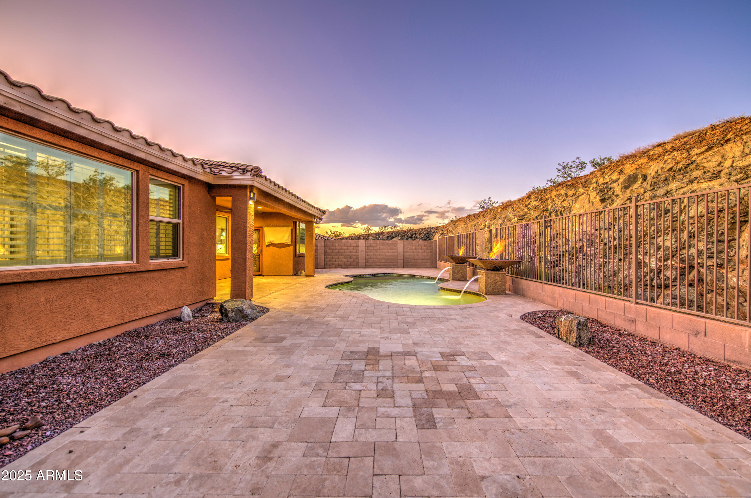 2416 West Hayduk Road Phoenix, AZ 85041 - Photo 40 of 54 Twilight 12
