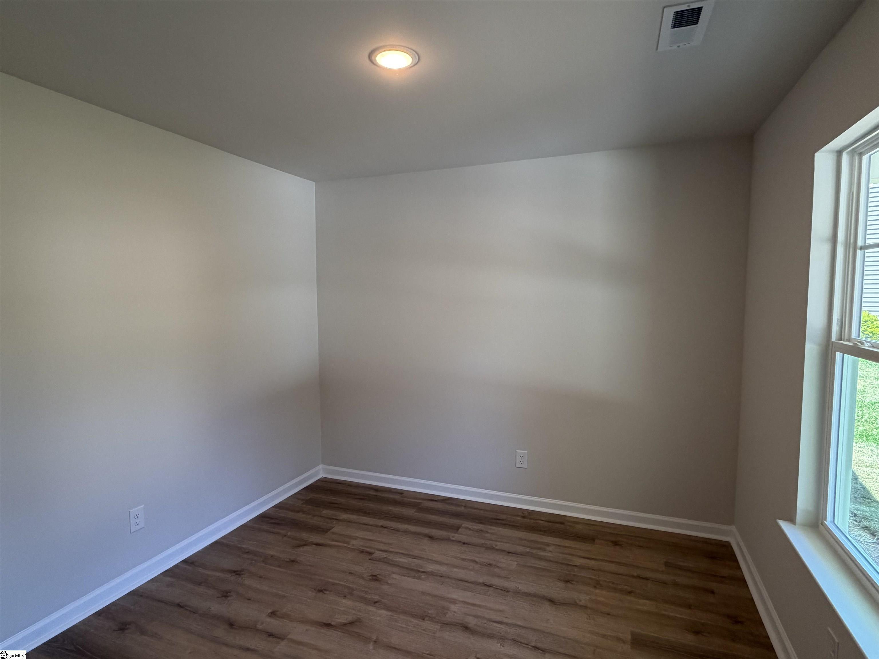 101 Malibu Road Liberty, SC 29657 - Photo 3 of 12