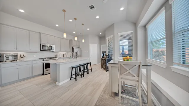 $329,900 | 6123 Dovetail Cliff Court, Katy, TX 77493