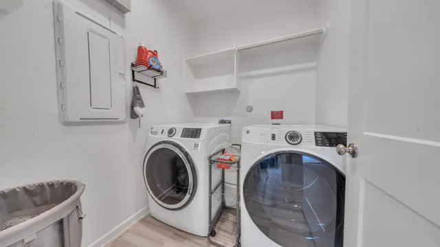 $329,900 | 6123 Dovetail Cliff Court, Katy, TX 77493