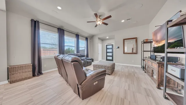 $329,900 | 6123 Dovetail Cliff Court, Katy, TX 77493