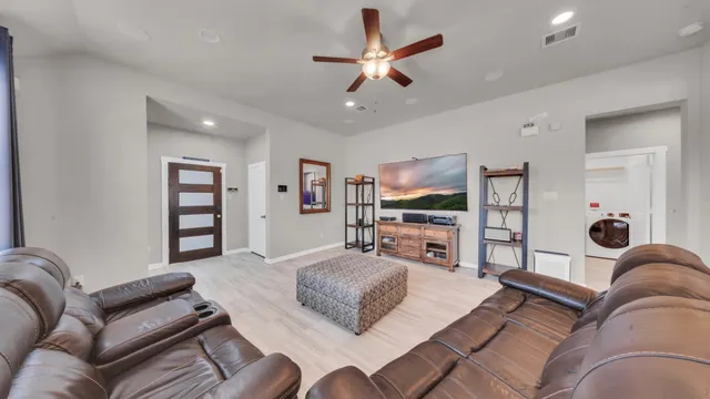 $329,900 | 6123 Dovetail Cliff Court, Katy, TX 77493