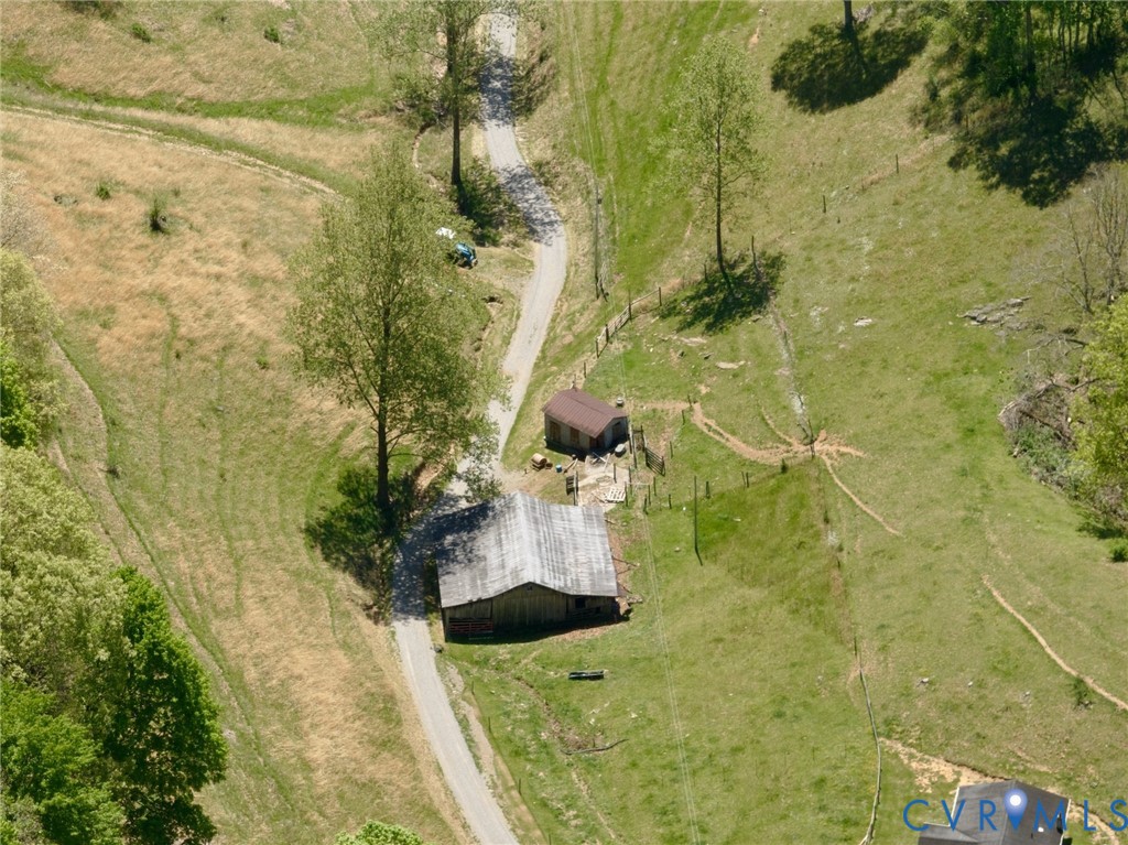 453 Long Hollow Road Cleveland, VA 24225 - Photo 3 of 5